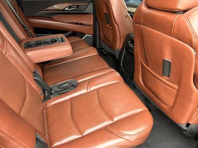 Used 2019 Cadillac Escalade ESV Luxury AWD/4WD image 35
