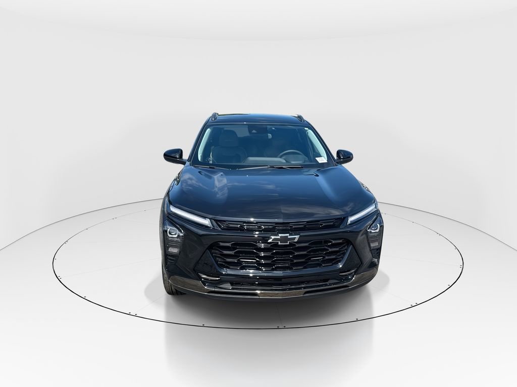 New 2026 Chevrolet Trax ACTIV FWD image 3
