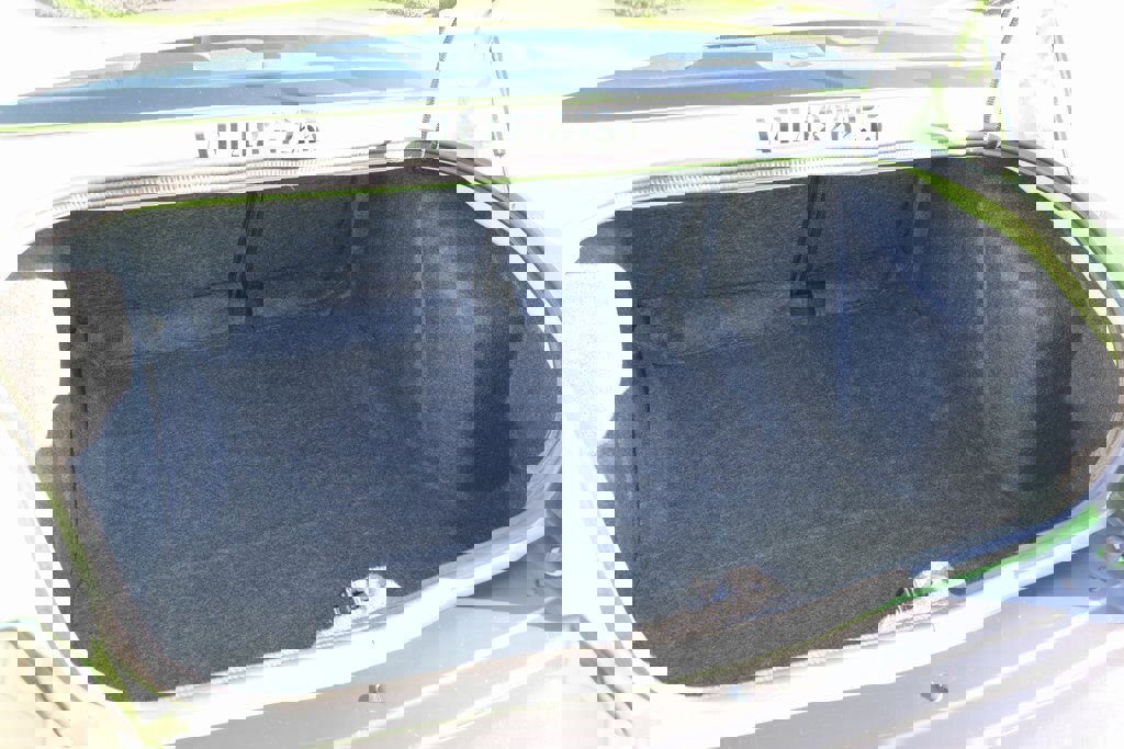 Used 2023 Dodge Challenger R/T image 32