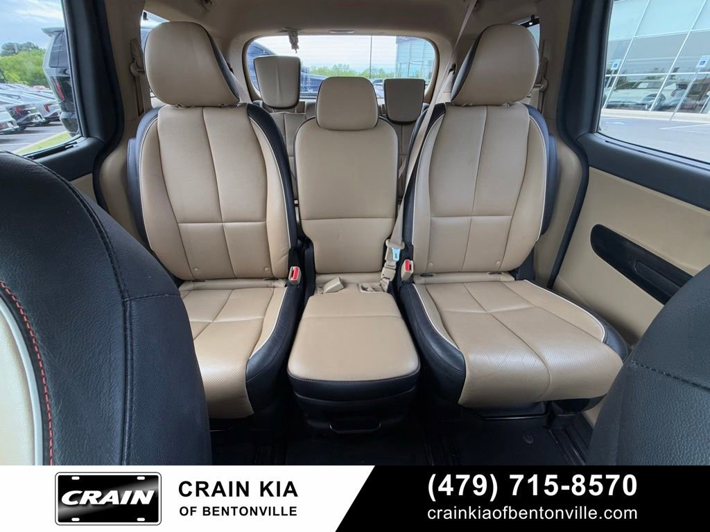 Used 2016 Kia Sedona EX FWD image 31