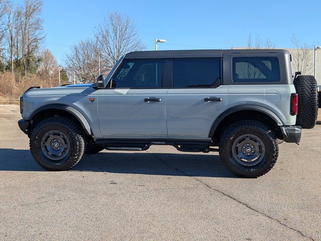 Used 2024 Ford Bronco Badlands image 12
