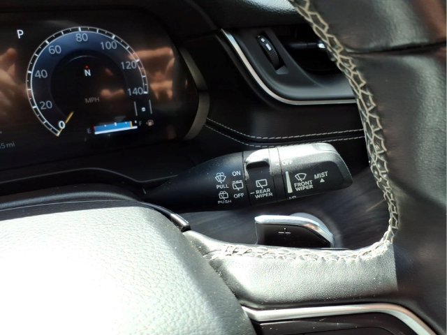 Used 2021 Jeep Grand Cherokee L Limited AWD/4WD image 23