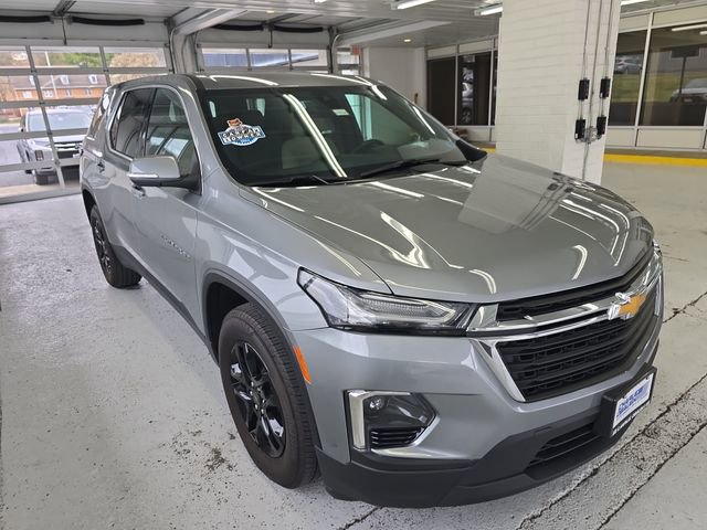 Certified 2024 Chevrolet Traverse LS w/ Safety Package FWD image 7
