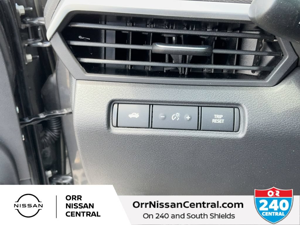 Used 2025 Nissan Altima 2.5 SR FWD image 18
