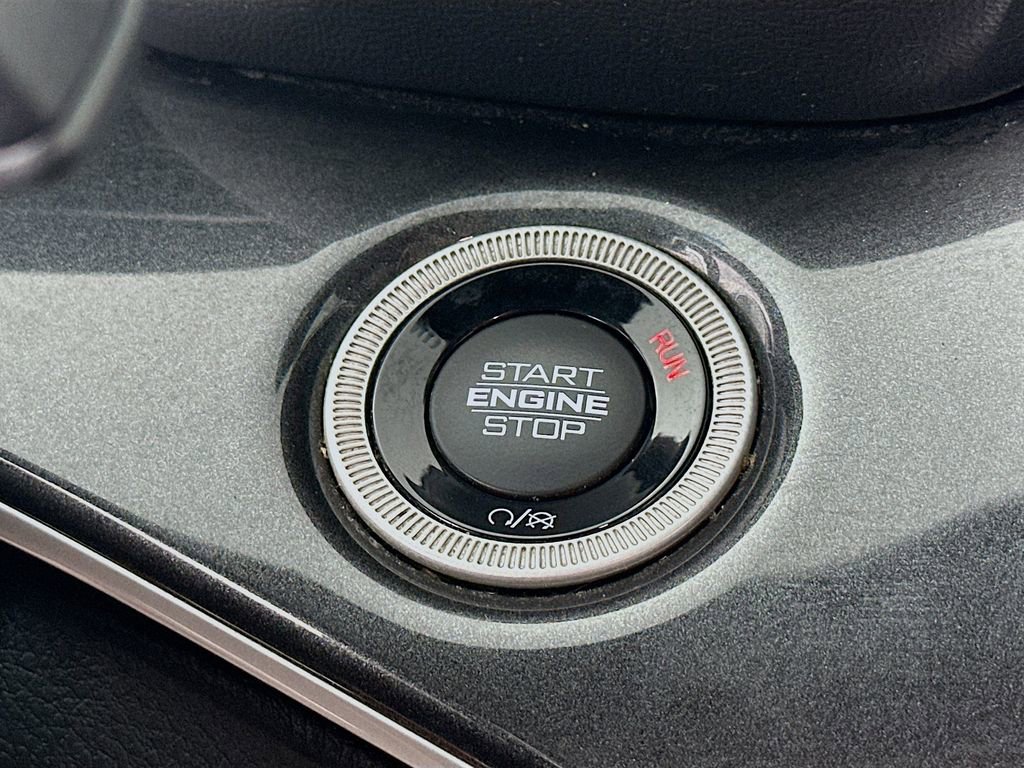 Certified 2022 Jeep Grand Cherokee L Laredo image 23