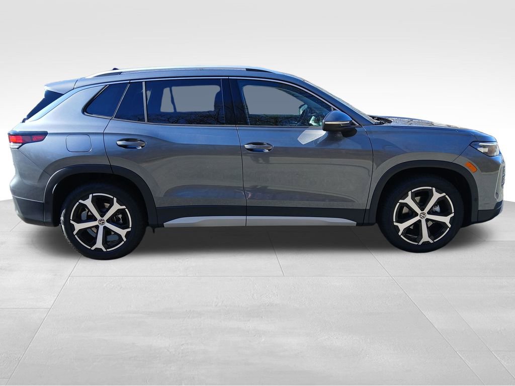 New 2026 Volkswagen Tiguan SE image 6