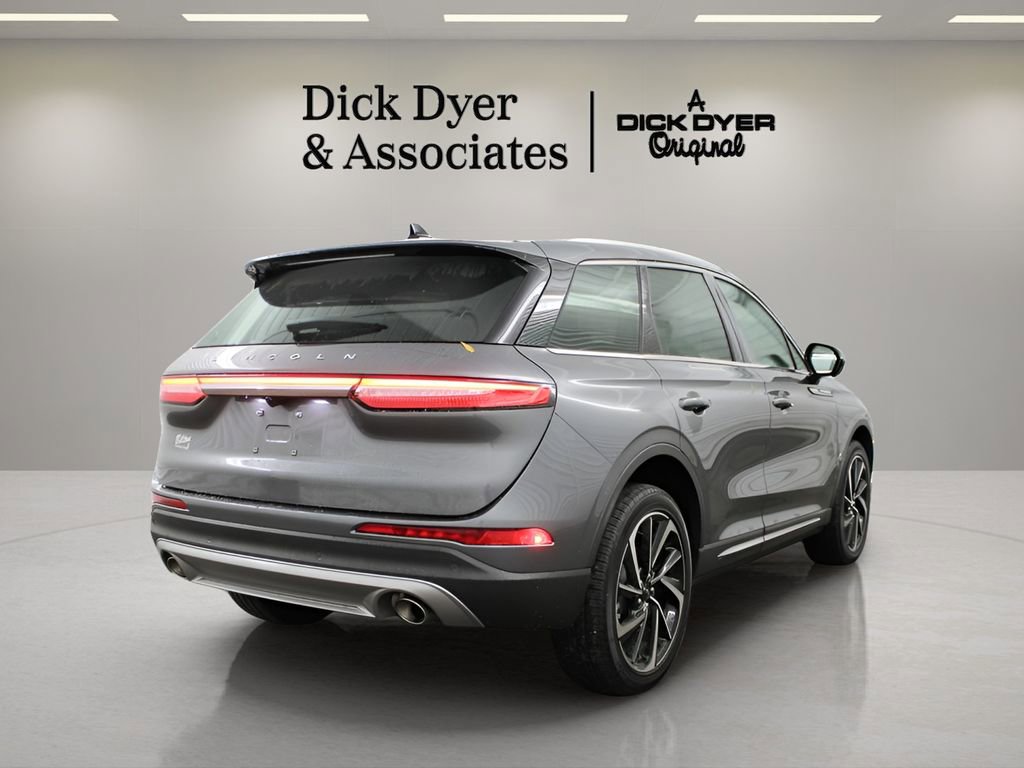 Used 2024 Lincoln Corsair Reserve w/ Equipment Group 201A image 2