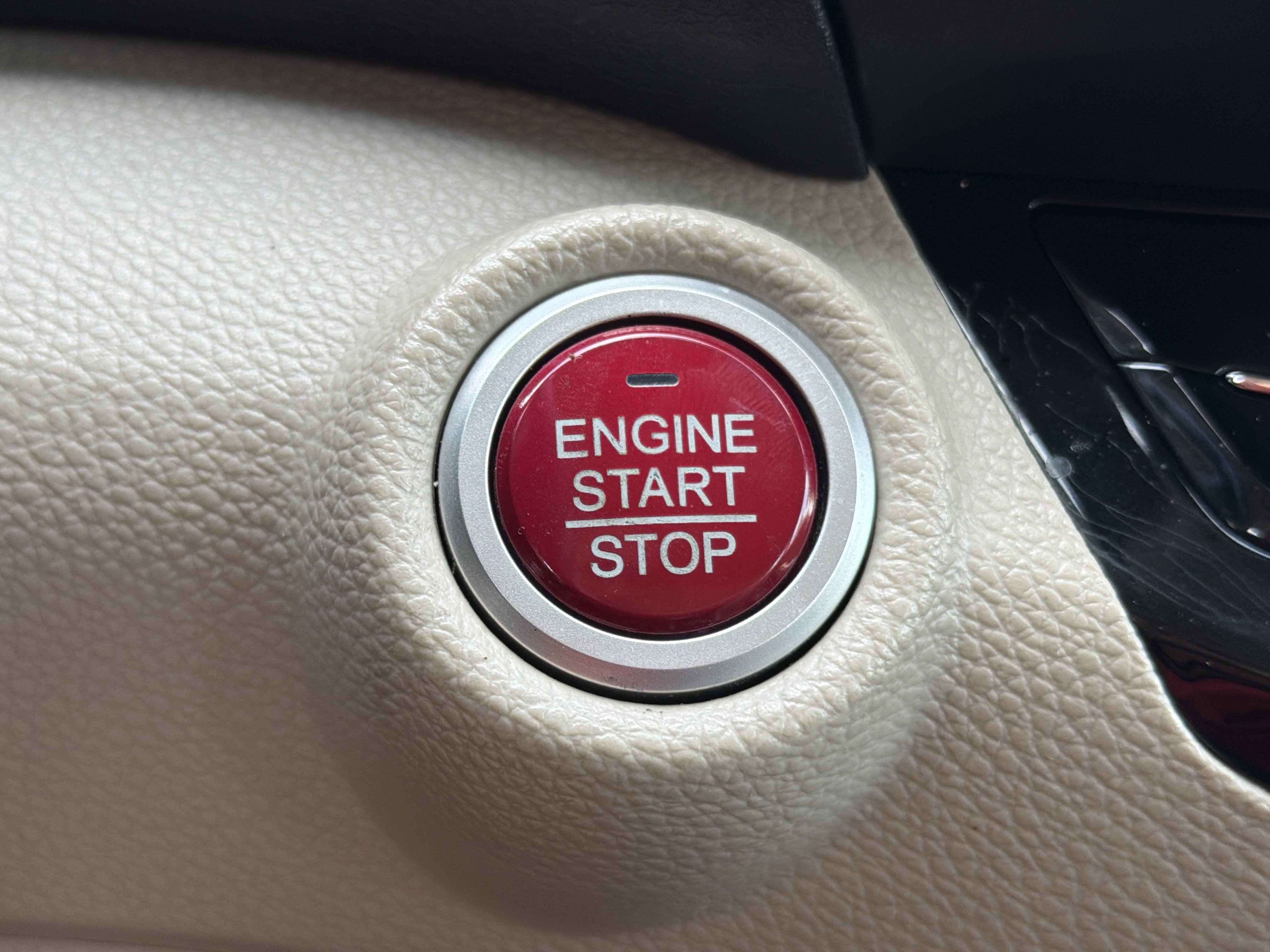 Used 2017 Honda Accord EX-L image 8