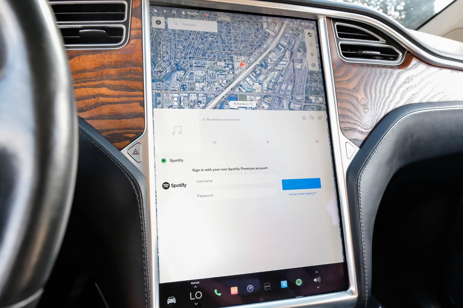 Used 2017 Tesla Model X 75D AWD/4WD image 29