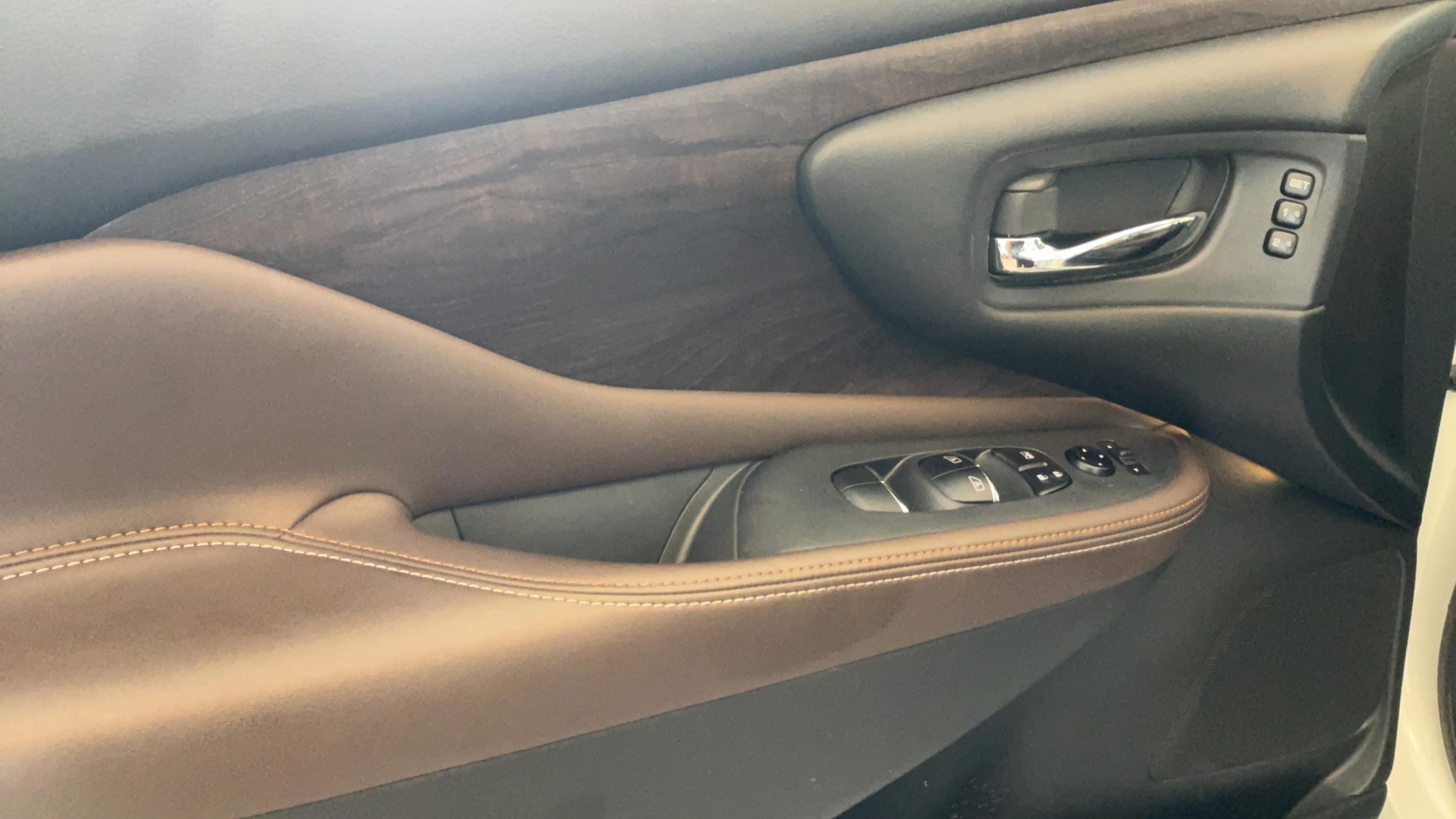 Used 2024 Nissan Murano Platinum w/ Cargo Package FWD image 26