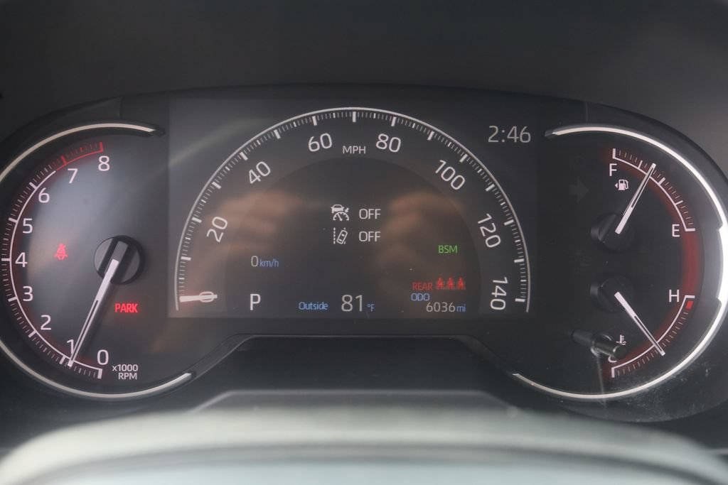 Used 2025 Toyota RAV4 LE AWD/4WD image 31