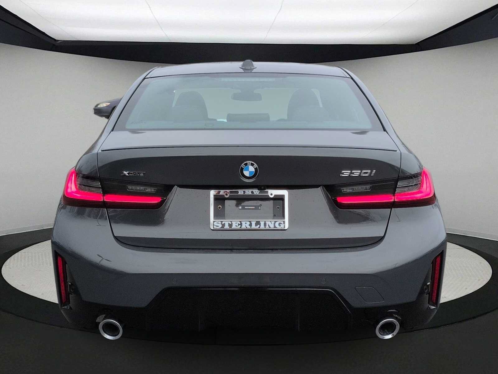 Used 2026 BMW 330i xDrive Sedan w/ M Sport Package AWD/4WD image 7