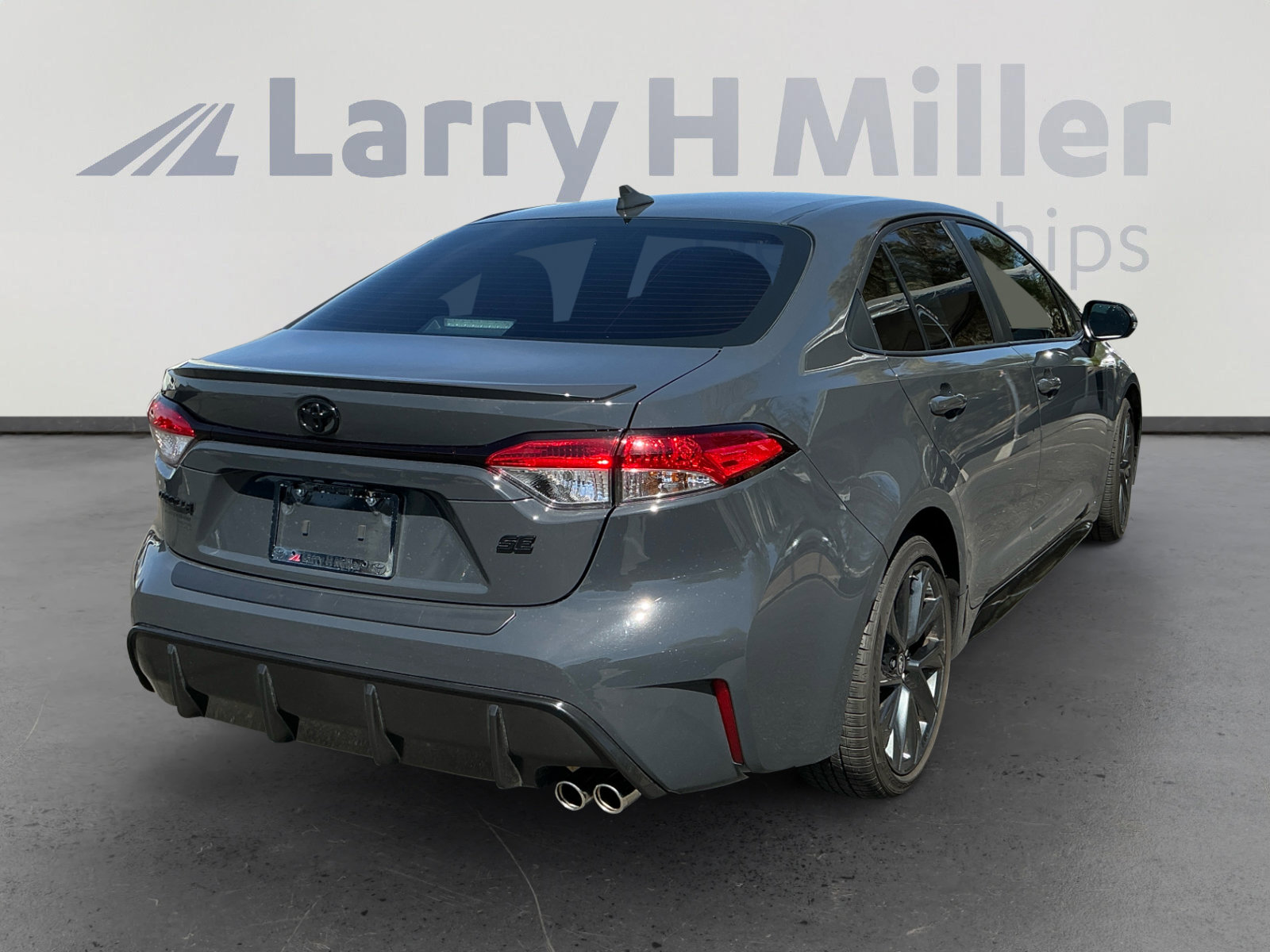 Used 2025 Toyota Corolla SE FWD image 5