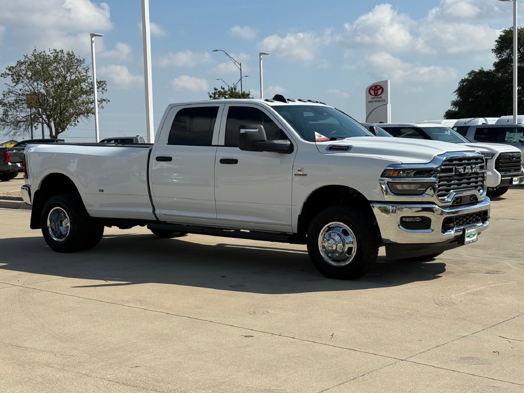 Used 2026 RAM 3500 Tradesman AWD/4WD image 6