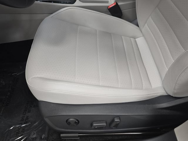 Used 2024 Volkswagen Jetta SE FWD image 21