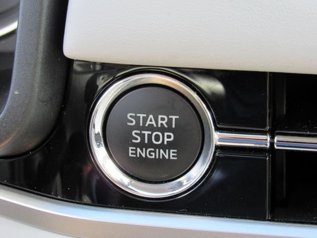 Used 2025 Mitsubishi Outlander SE FWD image 27