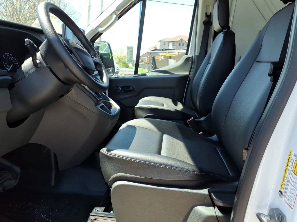 New 2025 Ford Transit 250 148 Medium Roof Extended AWD image 14