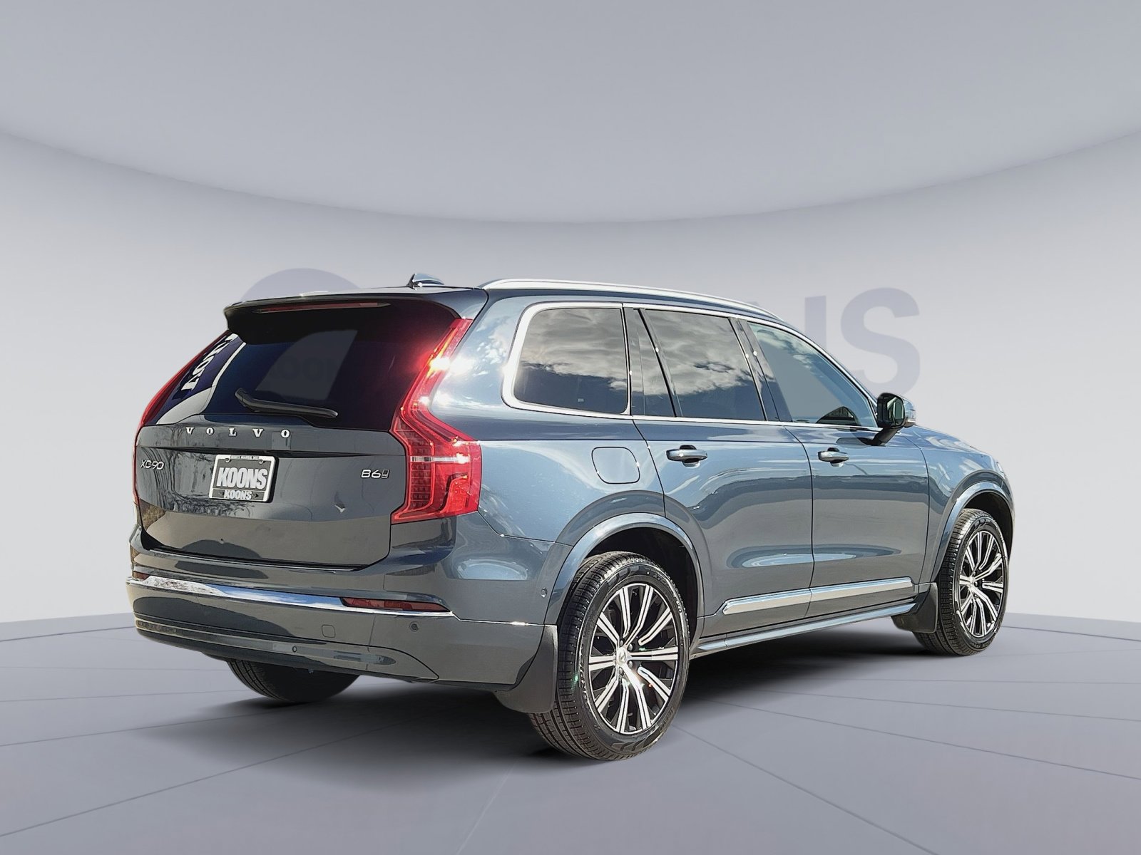 Used 2023 Volvo XC90 B6 Plus w/ Protection Package Premier image 7