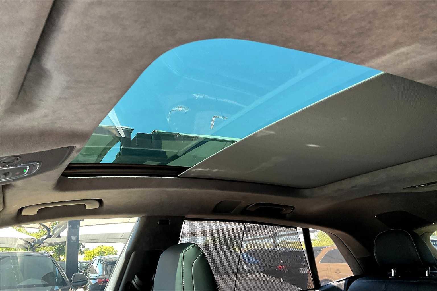 New 2025 Audi RS Q8 performance image 16