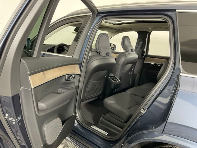 New 2026 Volvo XC90 B5 Plus image 35