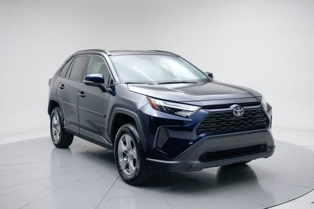 Used 2025 Toyota RAV4 XLE AWD/4WD image 12