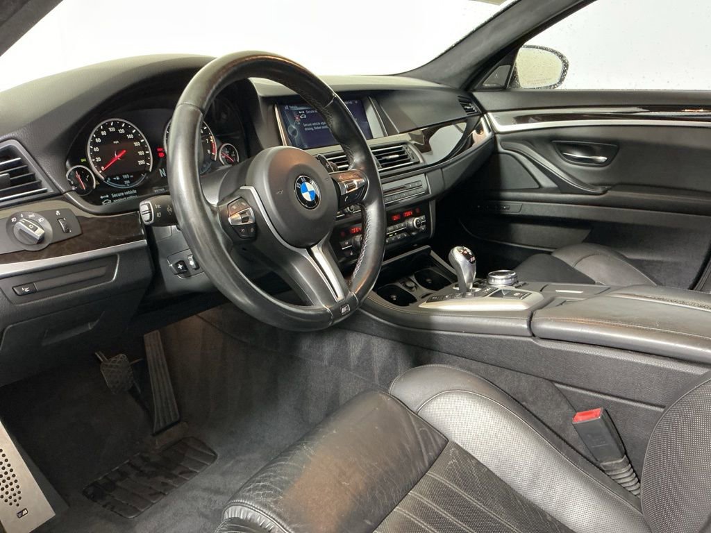Used 2014 BMW M5 RWD image 21