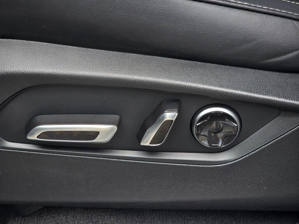 Used 2023 Acura MDX SH-AWD w/ Technology Package image 24