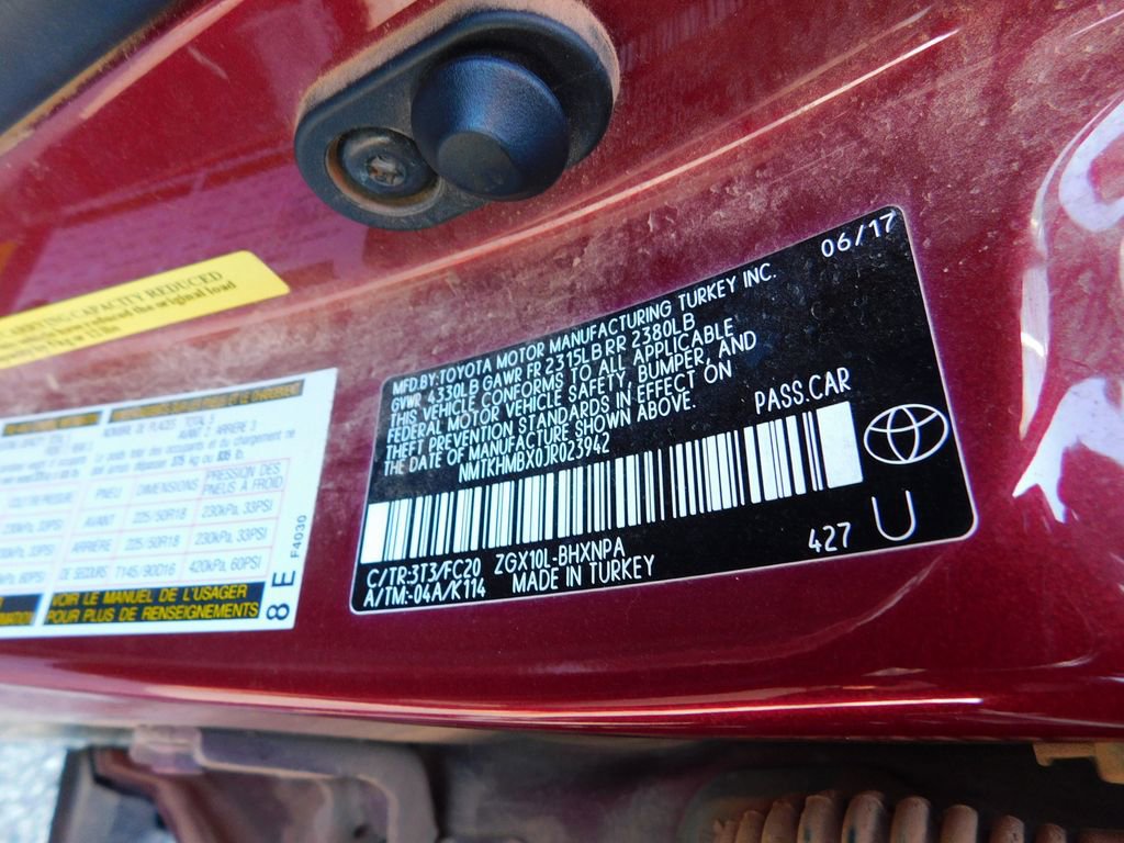 Used 2018 Toyota C-HR XLE image 8