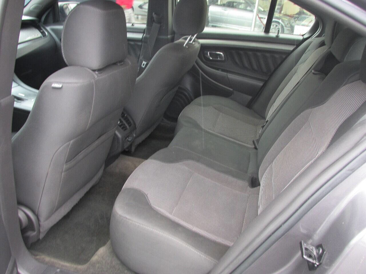 Used 2013 Ford Taurus SEL image 14