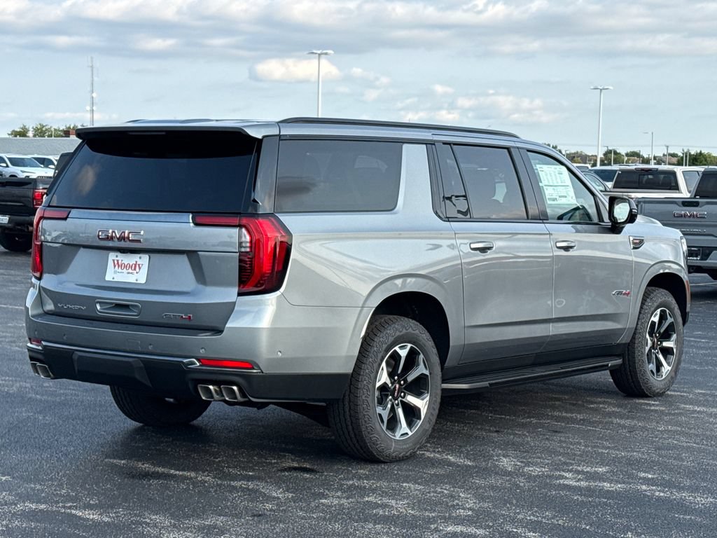 New 2026 GMC Yukon XL AT4 AWD/4WD image 7