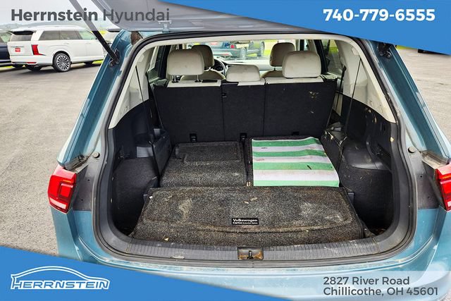 Used 2019 Volkswagen Tiguan S w/ 3rd Row Seat Package AWD/4WD image 18