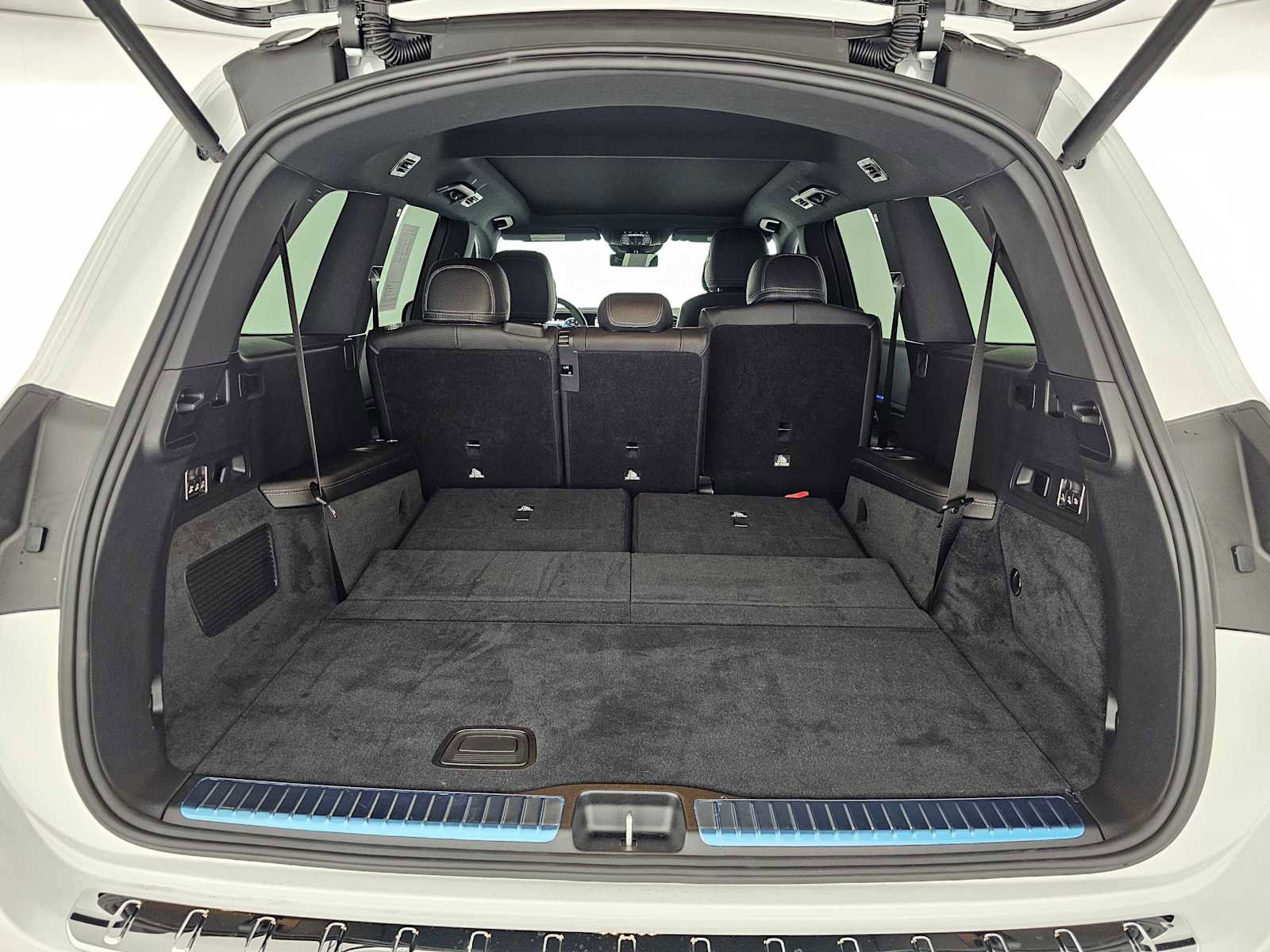 Used 2026 Mercedes-Benz GLS 580 4MATIC image 16