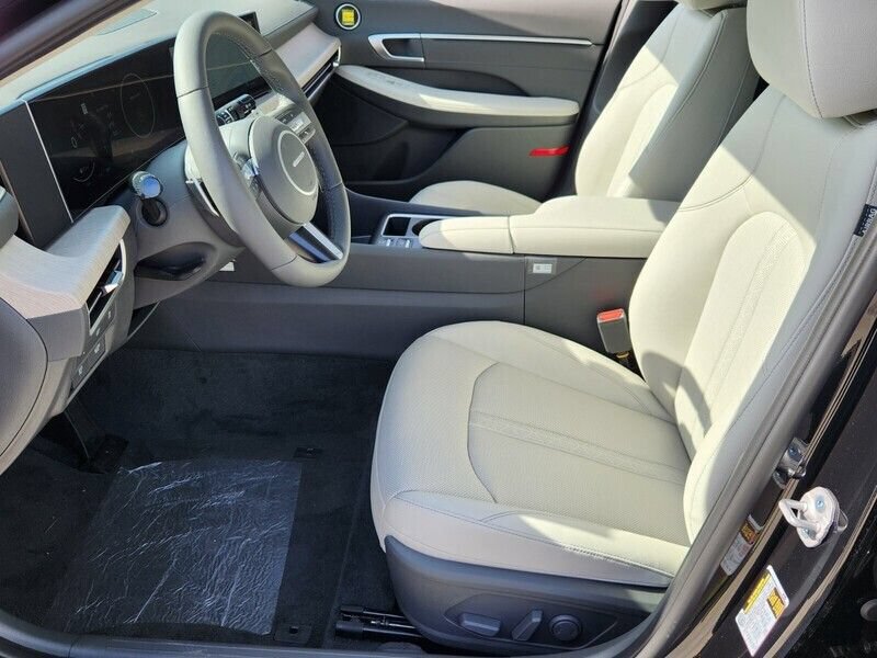 New 2026 Hyundai Sonata Limited FWD image 5