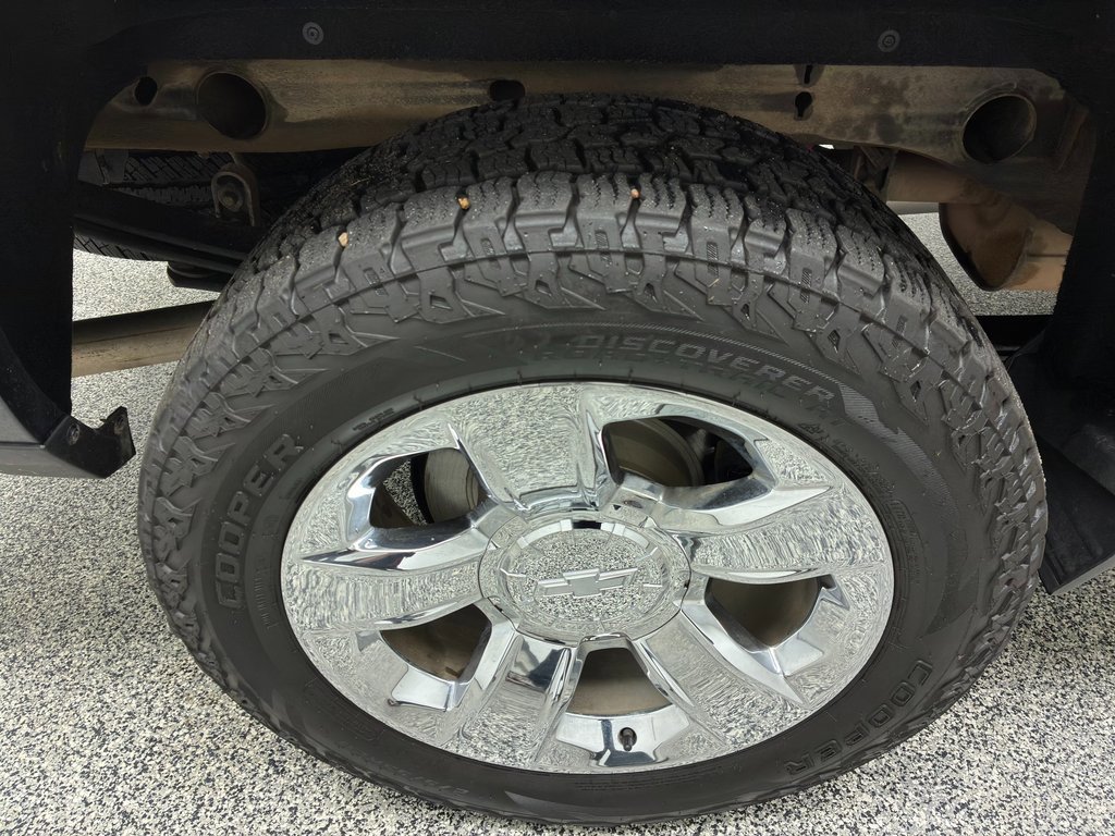 Used 2018 Chevrolet Silverado 1500 LTZ Z71 w/ LTZ Plus Package image 15