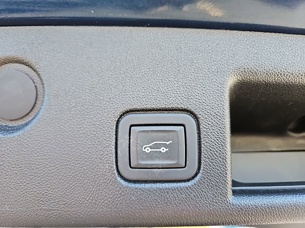 Used 2020 Chevrolet Equinox LT image 31