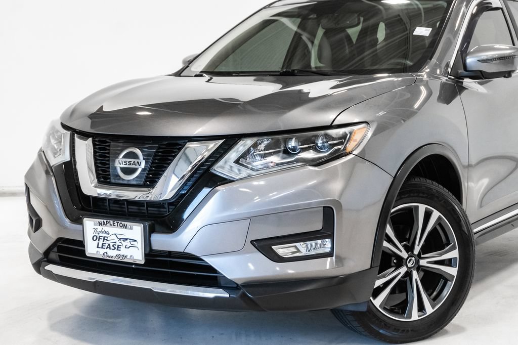 Used 2017 Nissan Rogue SL w/ SL Premium Package AWD/4WD image 2