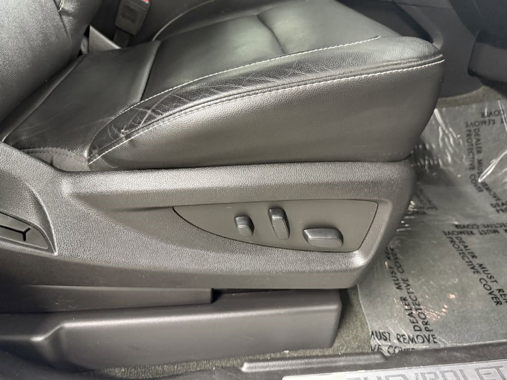 Used 2018 Chevrolet Suburban LT image 39