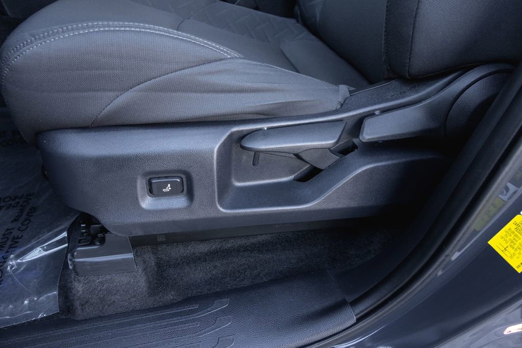 Certified 2025 Toyota Tacoma SR5 image 13