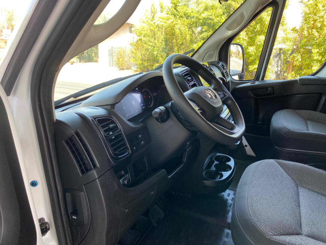 Used 2025 RAM ProMaster 2500 w/ U-Haul Equipment Group FWD image 28