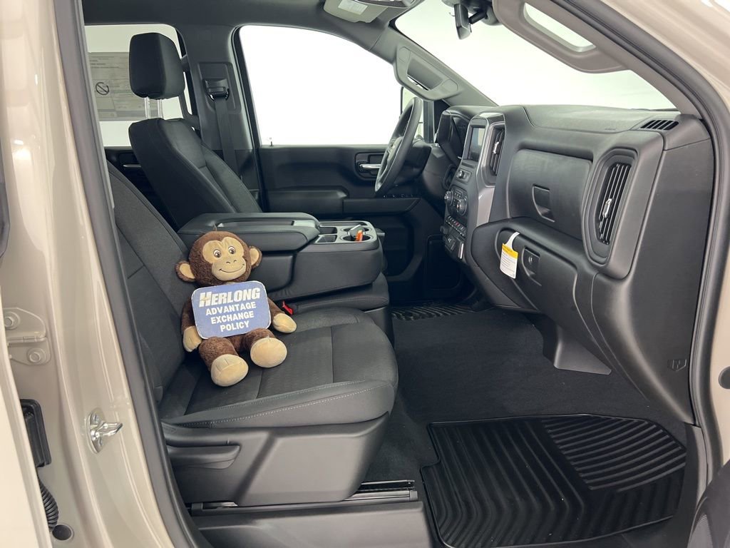 New 2026 Chevrolet Silverado 2500 Custom w/ Custom Value Package image 23