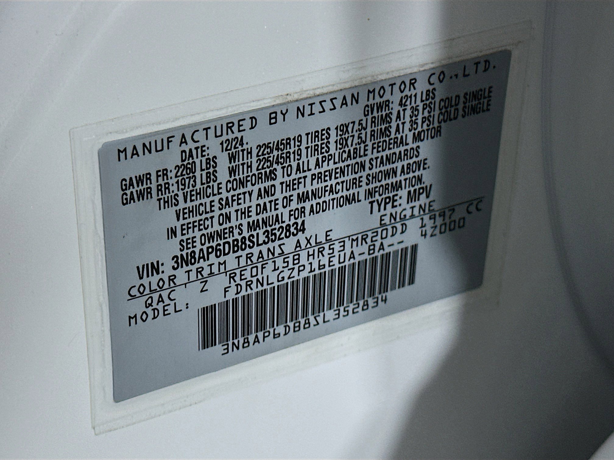 Used 2025 Nissan Kicks SR image 12