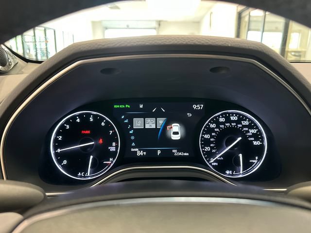 Used 2022 Toyota Avalon Limited w/ Advanced Safety Package FWD image 18