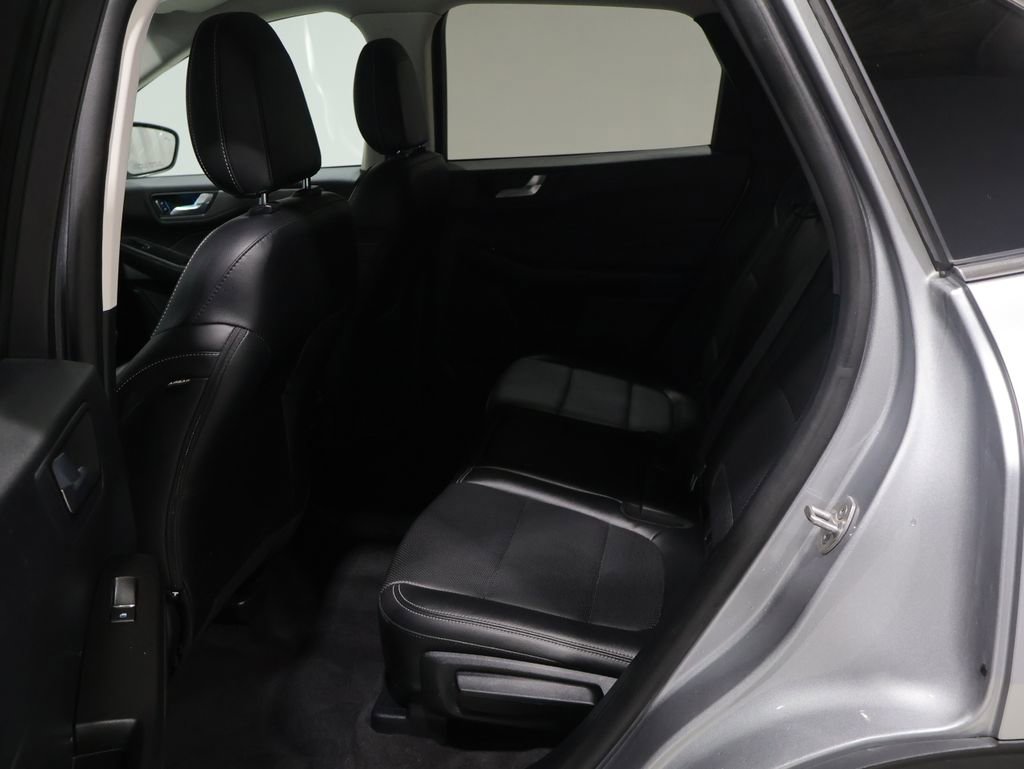 Used 2022 Ford Escape Titanium image 19