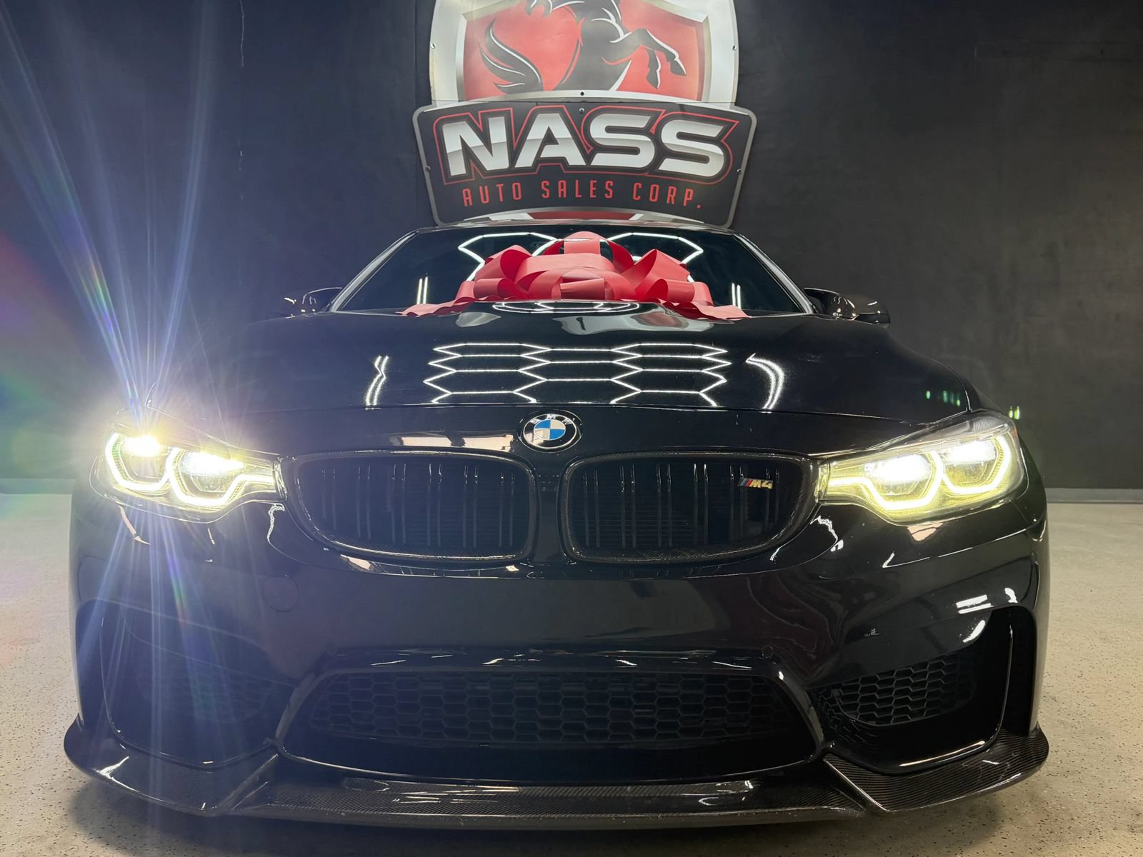 Used 2018 BMW M4 Coupe RWD image 6