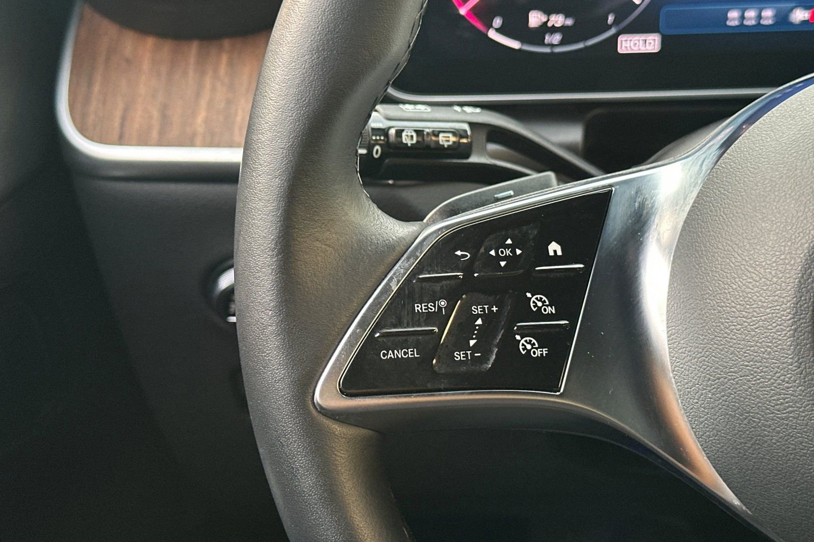 Certified 2025 Mercedes-Benz GLC 300 4MATIC image 28