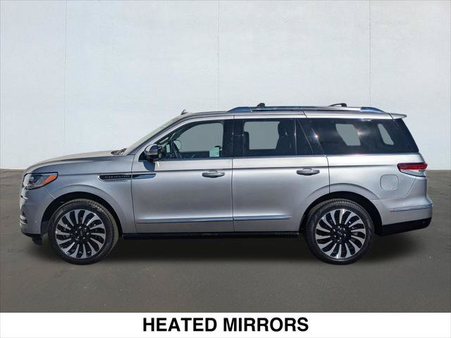 Used 2024 Lincoln Navigator Black Label AWD/4WD image 2