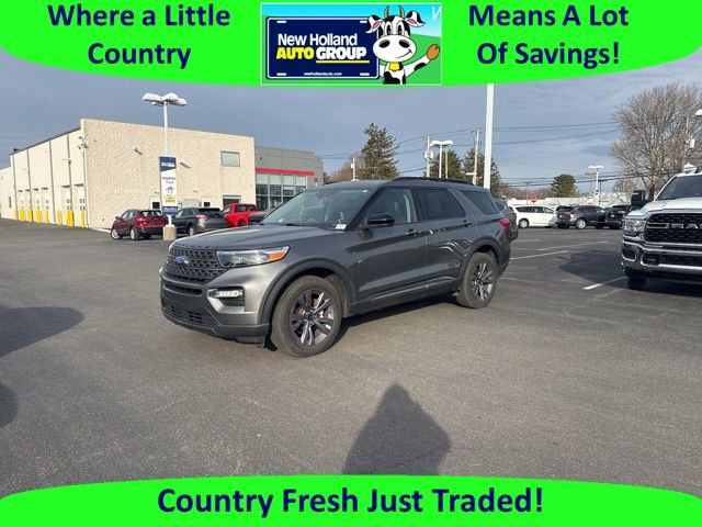 Certified 2022 Ford Explorer XLT w/ Equipment Group 202A image 1