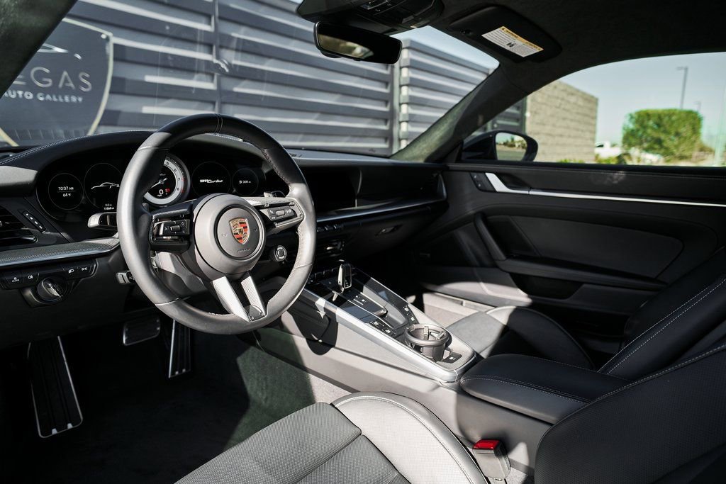 Used 2024 Porsche 911 Turbo AWD/4WD image 2