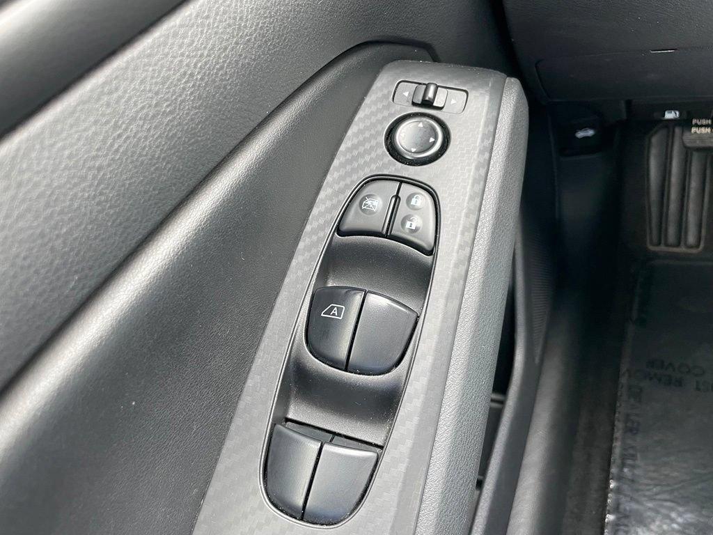 Used 2024 Nissan Altima 2.5 SV FWD image 19