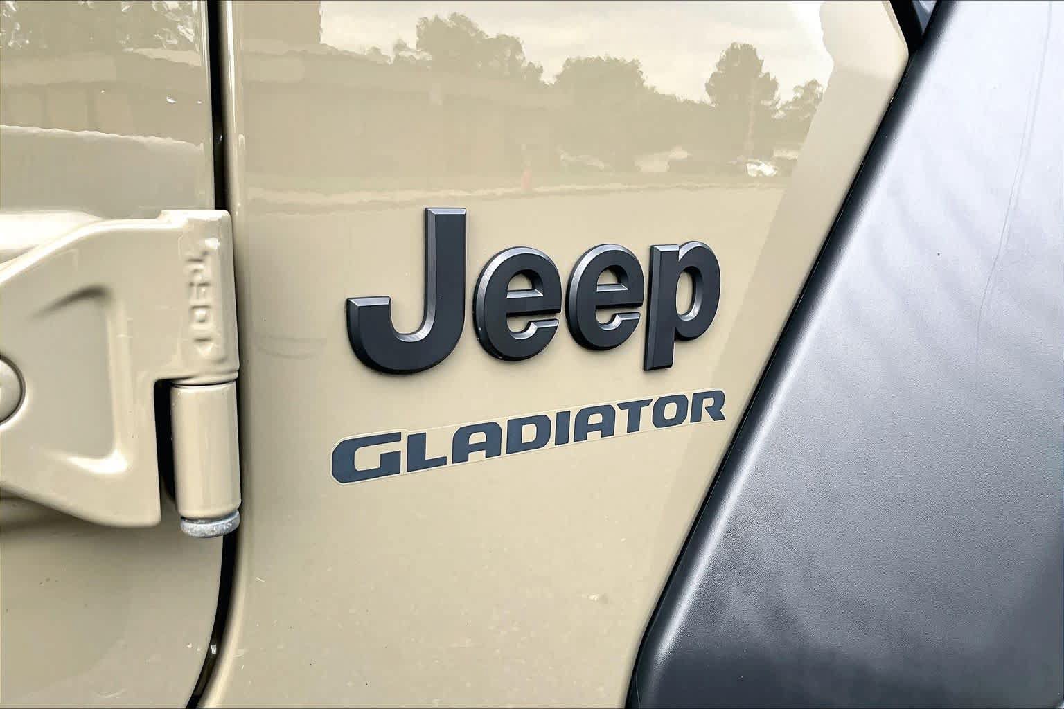 Used 2020 Jeep Gladiator Sport AWD/4WD image 10